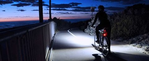 Wuben B2 Đèn pin xe đạp