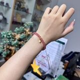 Vòng Tay Thạch Anh Dâu Tây Hồng Charm Phúc Mạ Vàng – ảnh 3