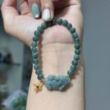 Vòng Tay Cẩm Thạch Phỉ Thúy Lam Ngọc Mix Tỳ Hưu Và Charm Bạc Mạ Vàng – ảnh 1