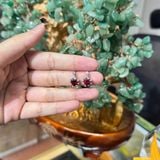 Bông Tai Bạc 925 Gắn Đá Garnet Đỏ Cắt Giác Trái Tim – ảnh 1