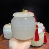Hũ Đựng Trà Ngọc Onyx Trắng Dây Đỏ – ảnh 1
