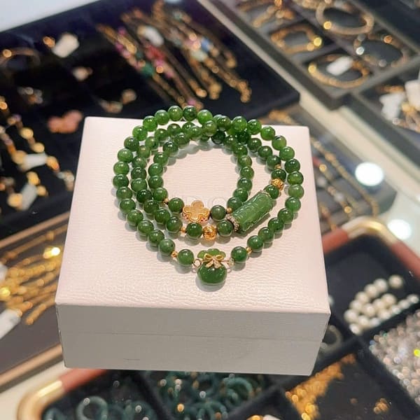 Chuỗi Ngọc Bích Mix Charm Vàng