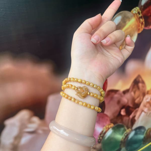 Chuỗi Thạch Anh Tóc Vàng VIP Mix Hồ Ly Và Charm Vàng 18K