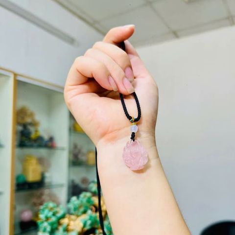 Mặt Dây Chuyền Hồ Ly Chúa Thạch Anh Hồng VIP