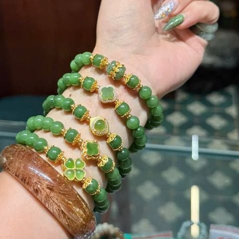 Vòng Tay Ngọc Bích 8mm VIP Mix Charm Bạc Mạ Vàng