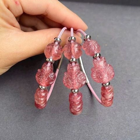  Vòng Hồ Ly Dâu Tây Hồng Mix Cỏ 4 Lá và Ngũ Điếu 