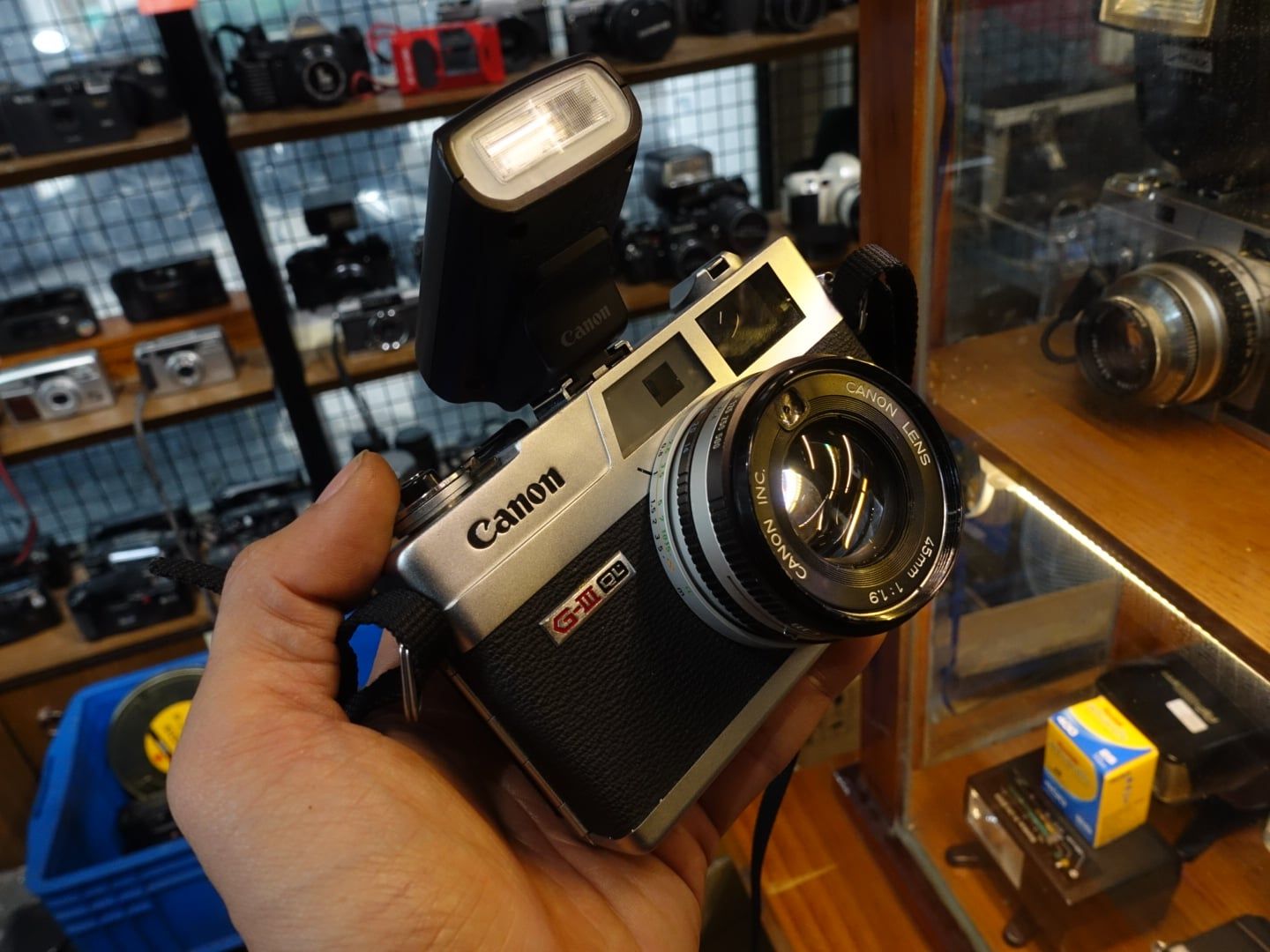  Canon QL19 Giii w/ Flash Canon Speedlite 903x 