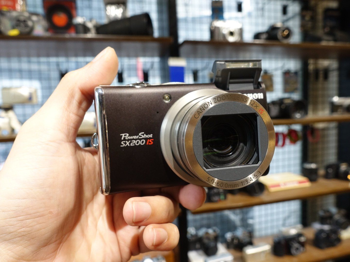  Canon Powershot SX200IS 