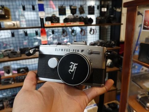  Olympus Pen FT, Lens 38mm f1.8 