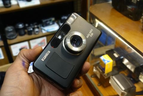  [RARE] Konica BigMini F limited black color. 