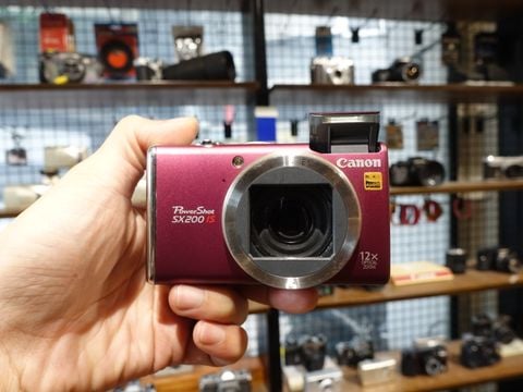  Canon PowerShot SX200IS 