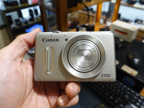  Canon Powershot S100 