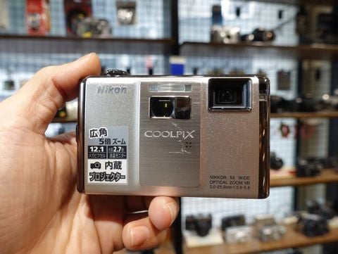  Nikon Coolpix S1000pj 