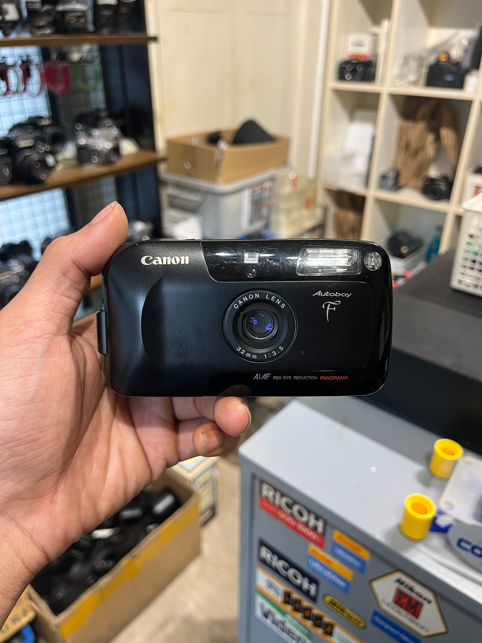  Canon Autoboy F 