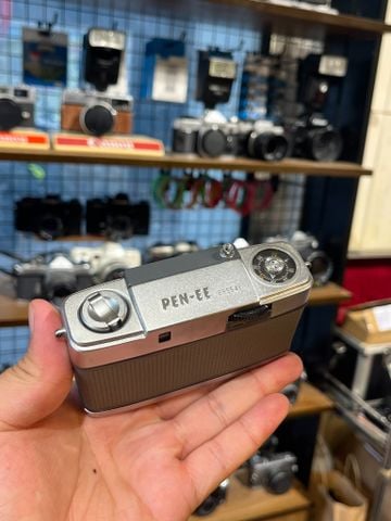  Olympus Pen-EE 