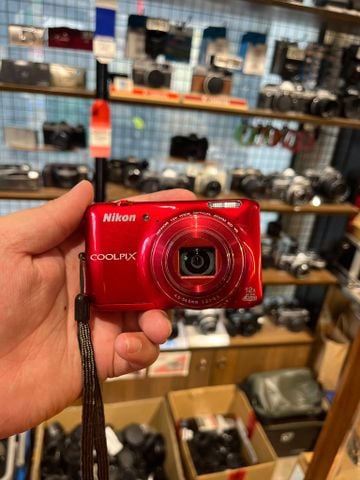  Nikon Coolpix S6400 
