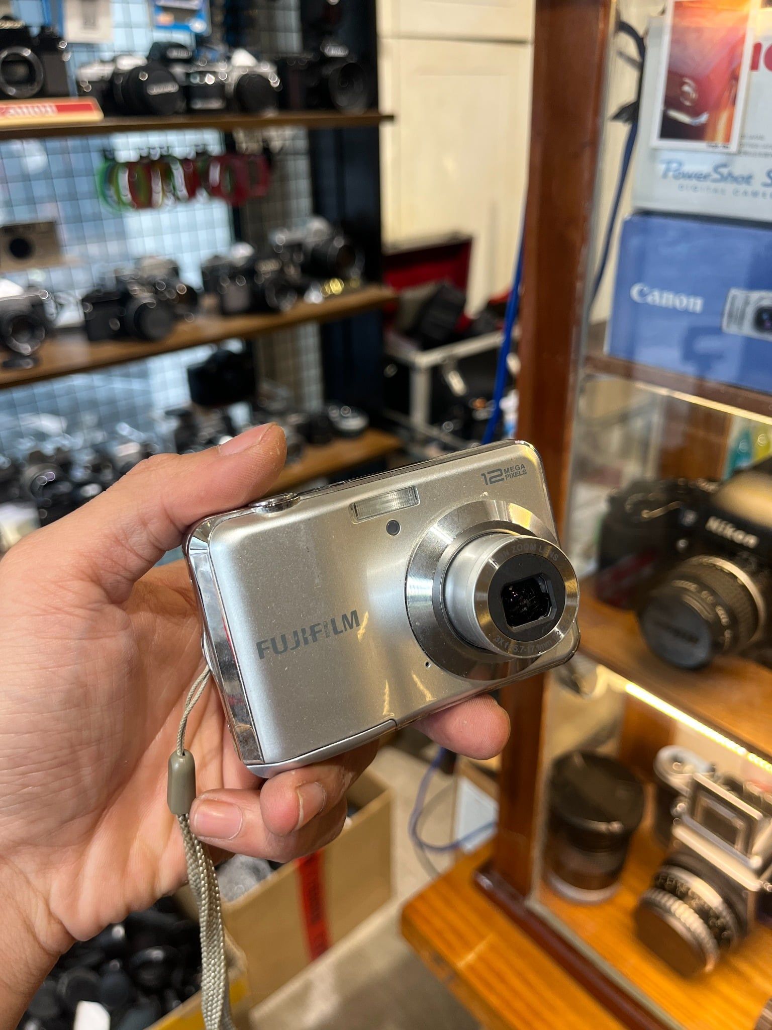  Fuji Finepix AV130 