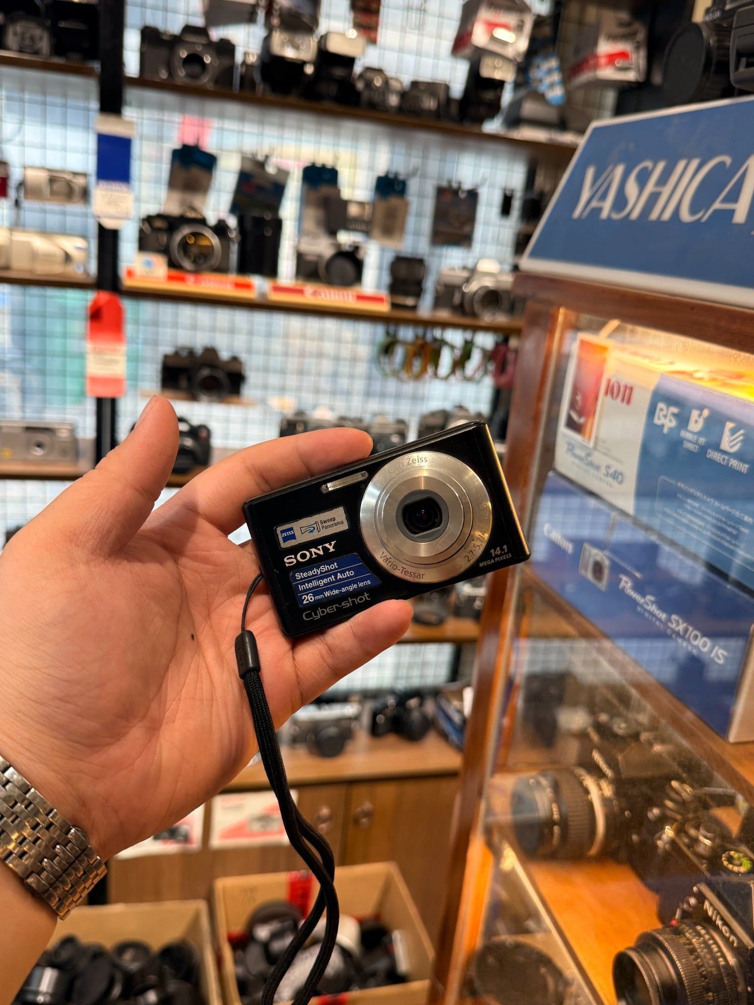 Sony CyberShot W530 