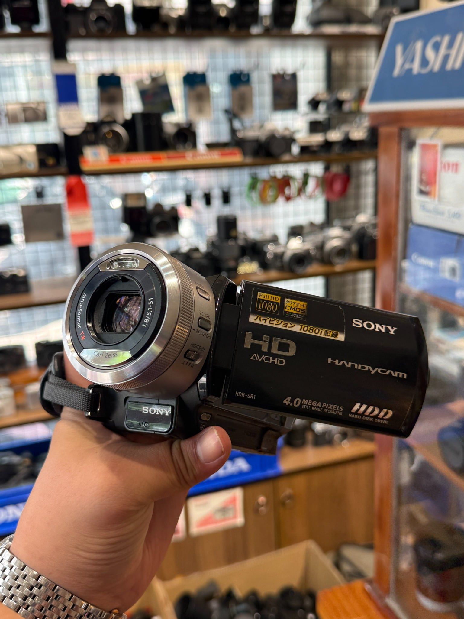  Sony HDR-SR1 