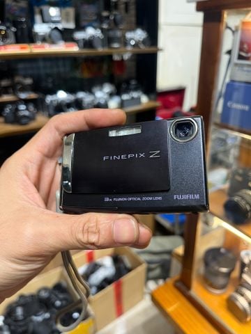 Fuji Finepix Z10FD 