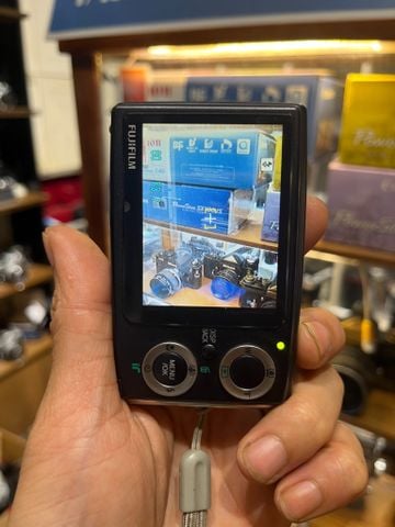  Fuji Finepix Z10FD 