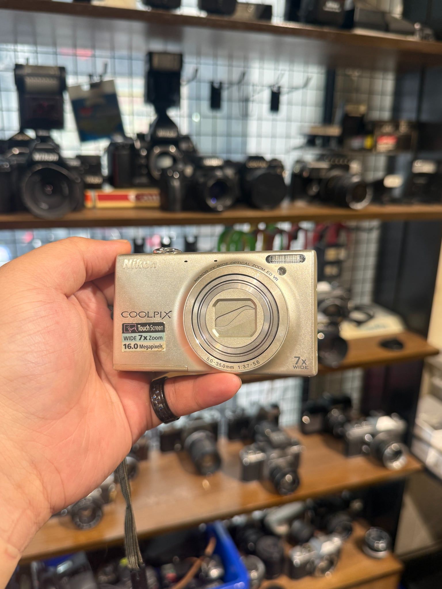  Nikon Coolpix S6100 