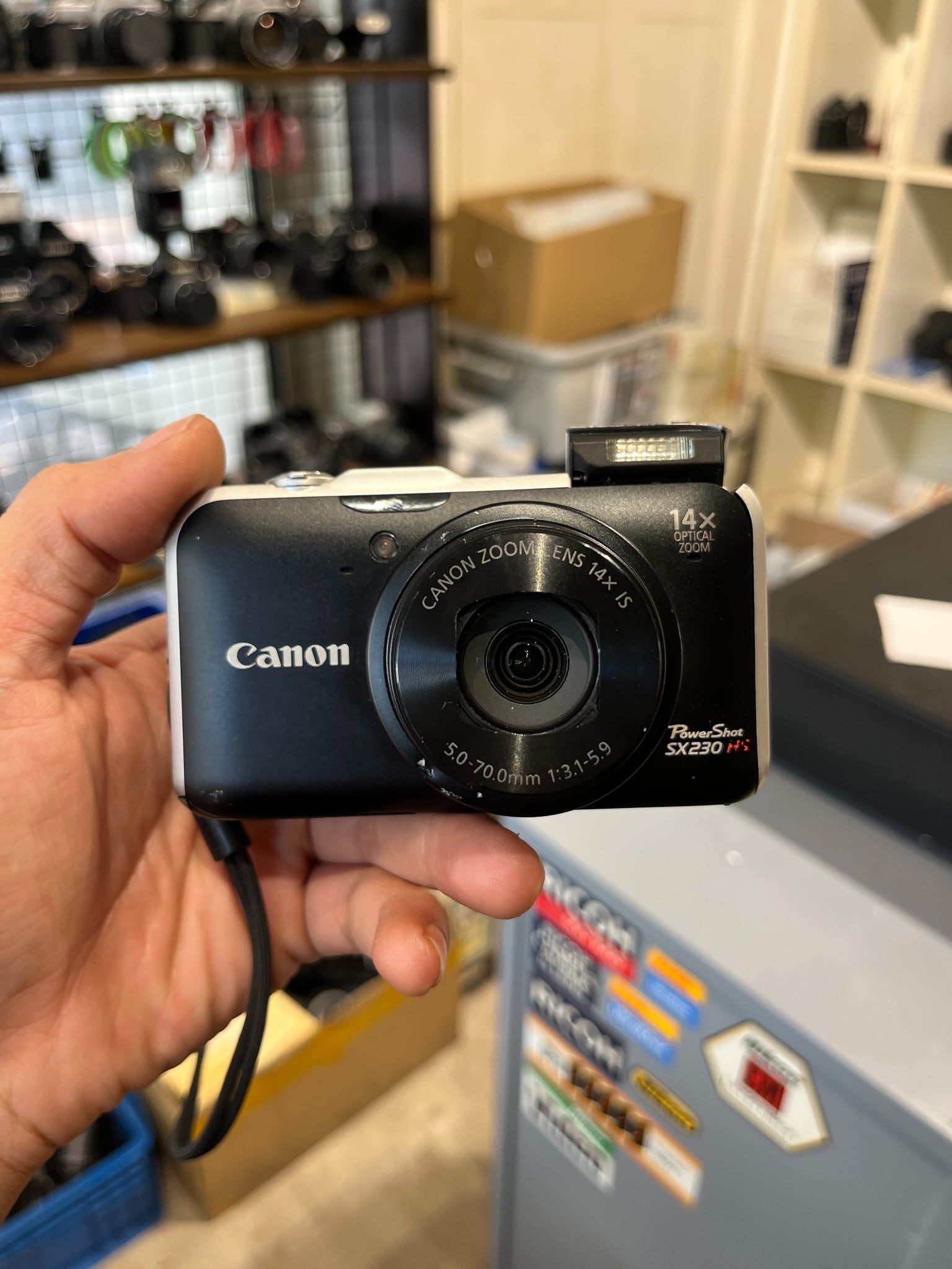  Canon Powershot SX230HS 