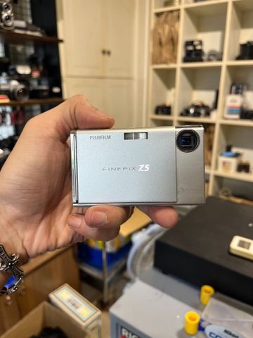  Fuji Finepix Z5fd 