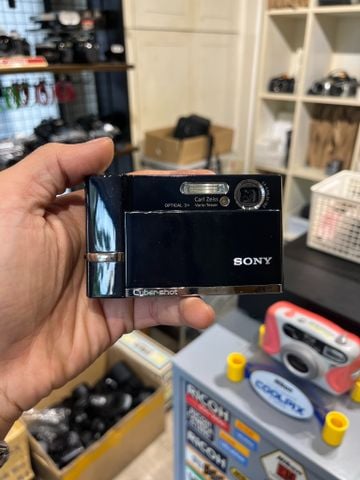  Sony CyberShot DSC-T30 