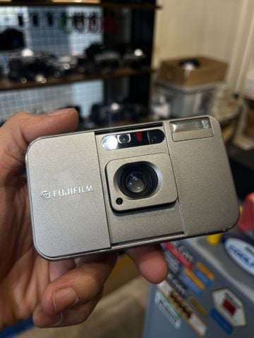  Fujifilm Tiara Mini 