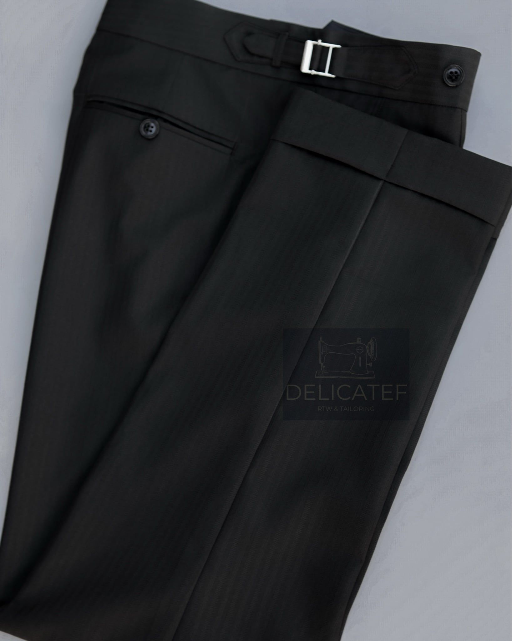  Quần Sidetab màu đen gân chìm xương cá Herringbone 