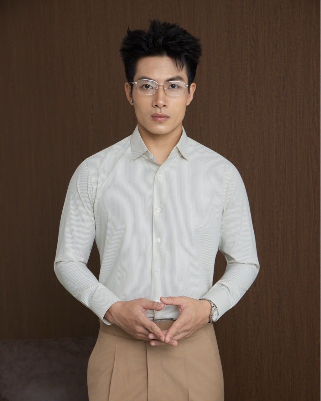  NON IRON | SƠ MI KẺ CHỈ NHỎ NỀN BEIGE NHẠT 