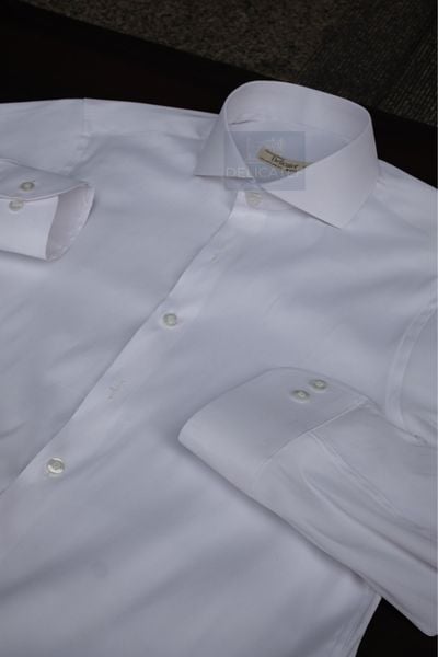  WHITE SHIRT - CỔ ÁO CUT AWAY VÁT SÂU 