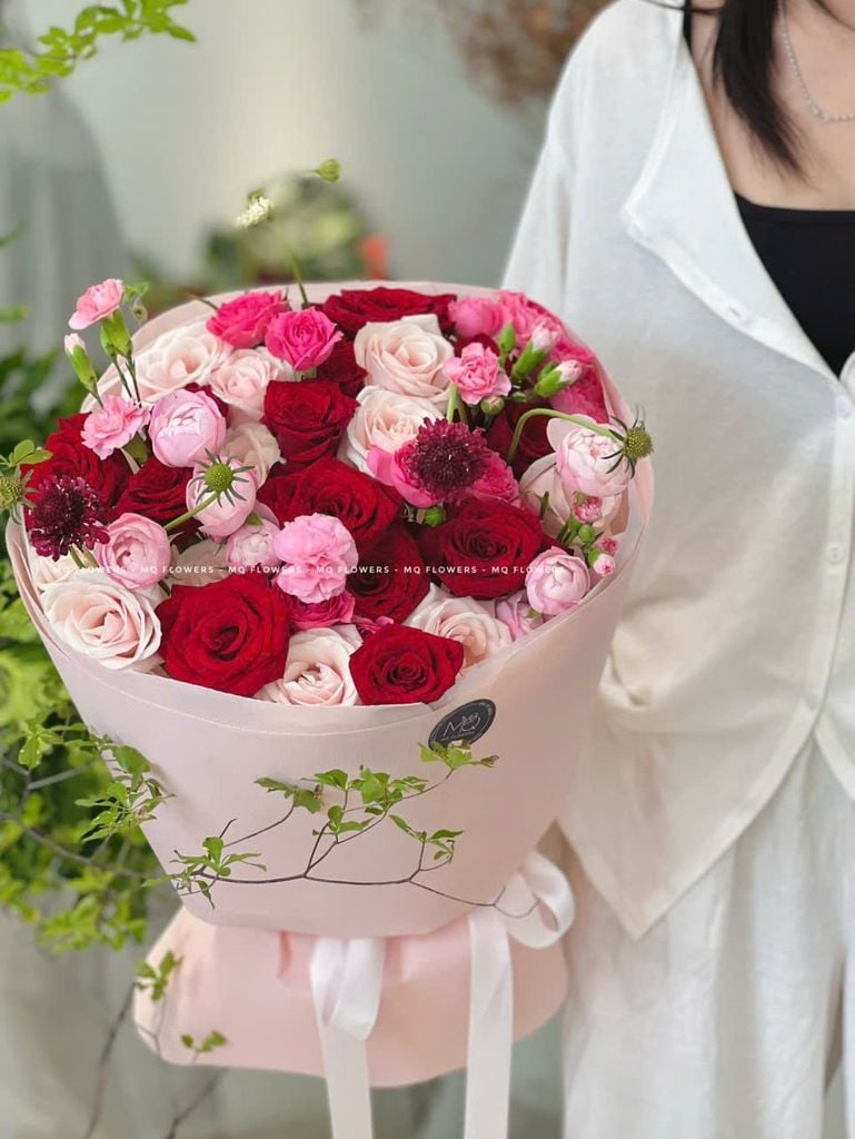  B2111141 - Nũng Nịu 