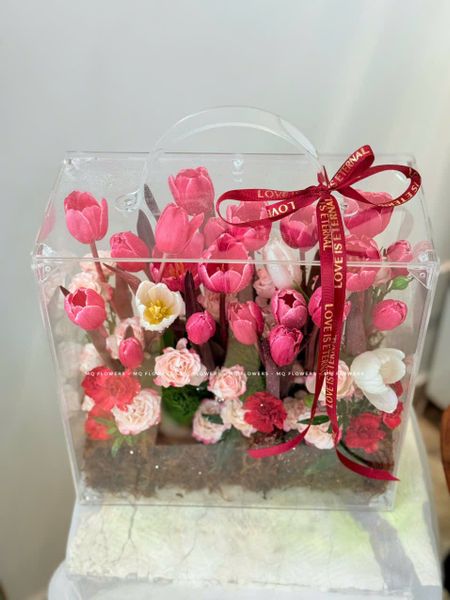  HTL0174 - VaLi Red Tulip 