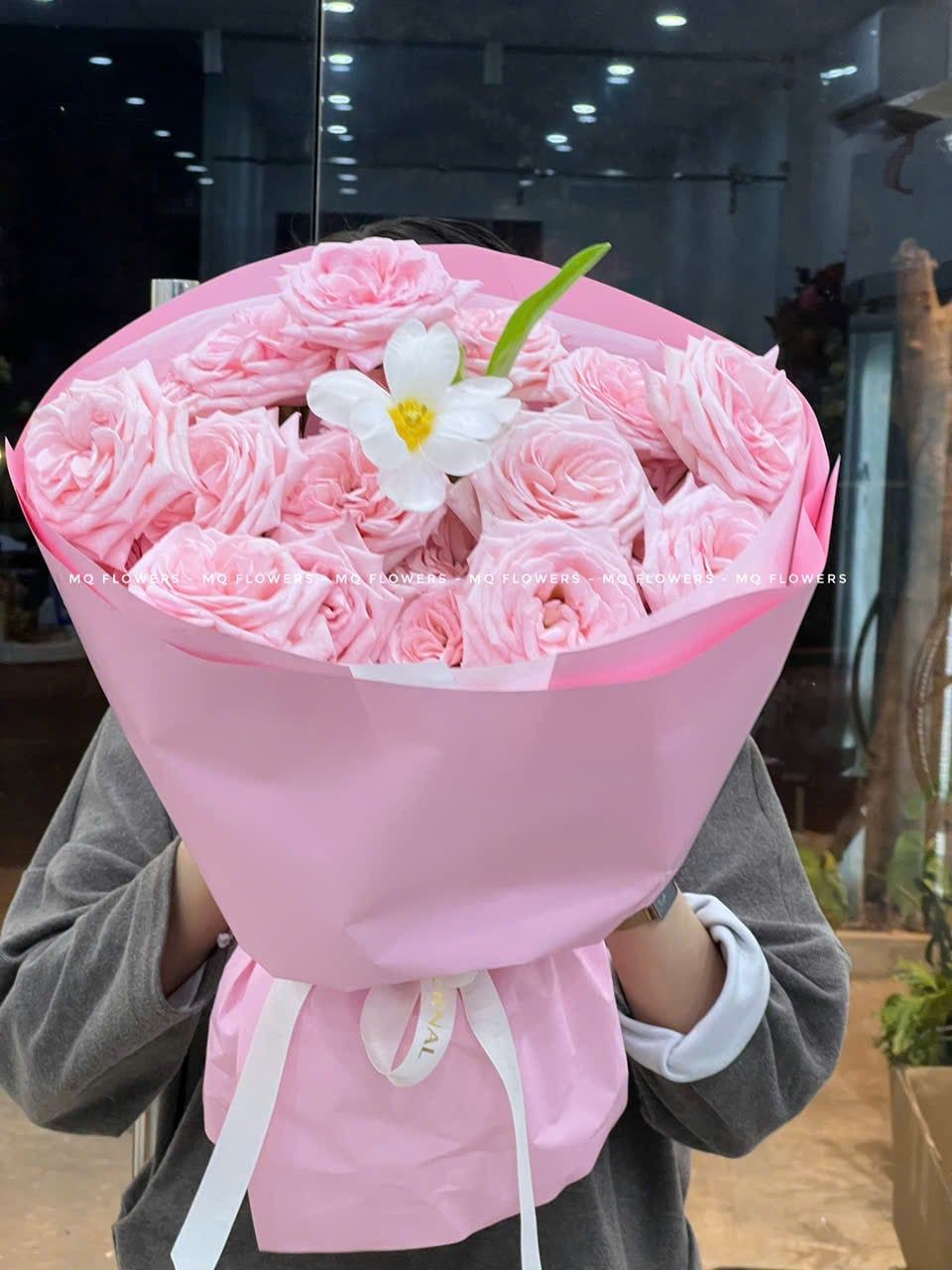  B2090 - Chỉ Yêu em 