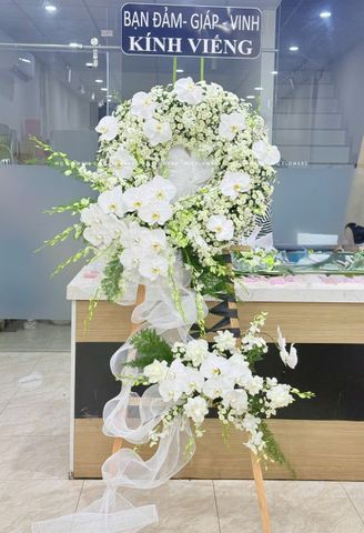 Kệ hoa chia buồn