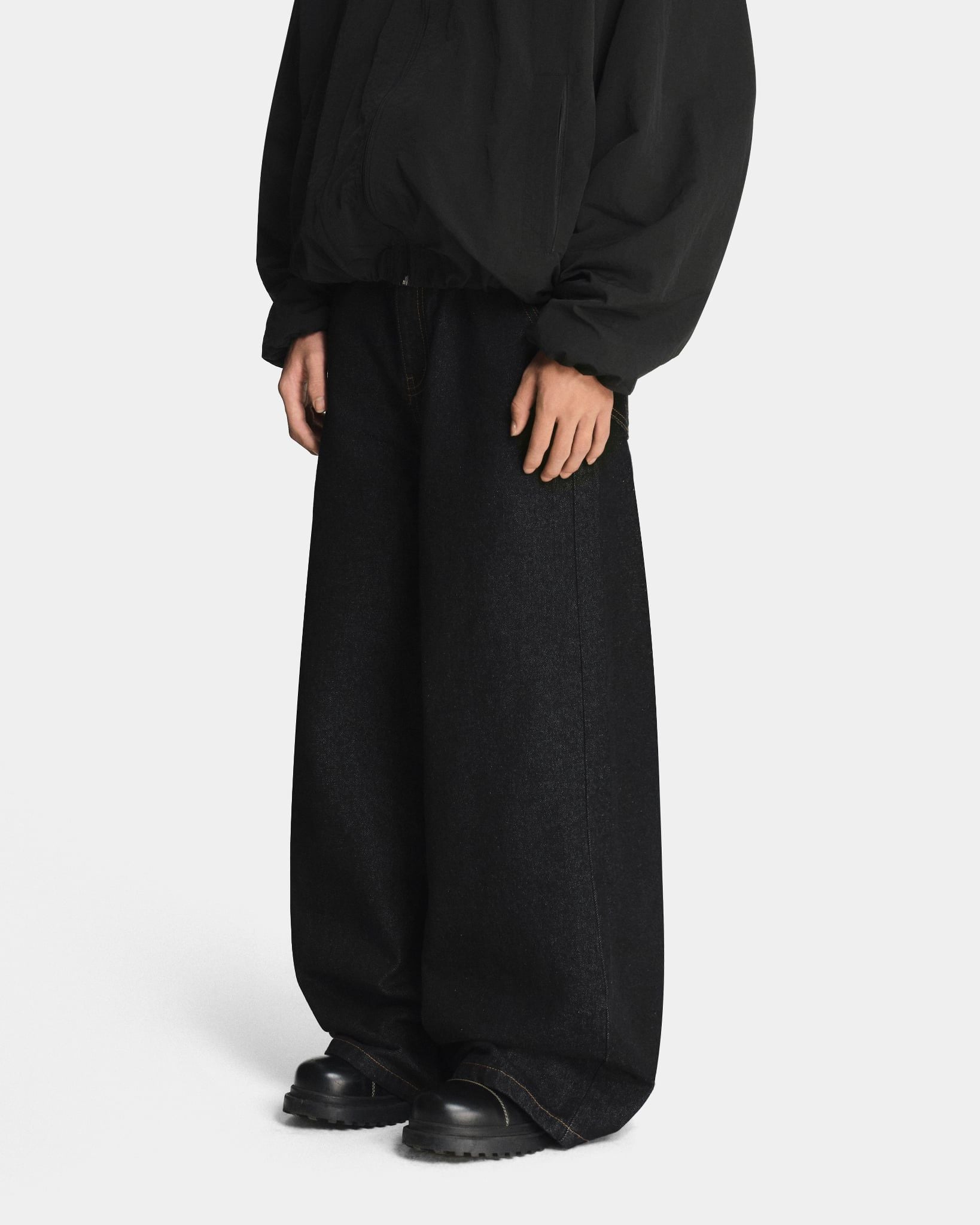  REGULAR DENIM PANTS * black 