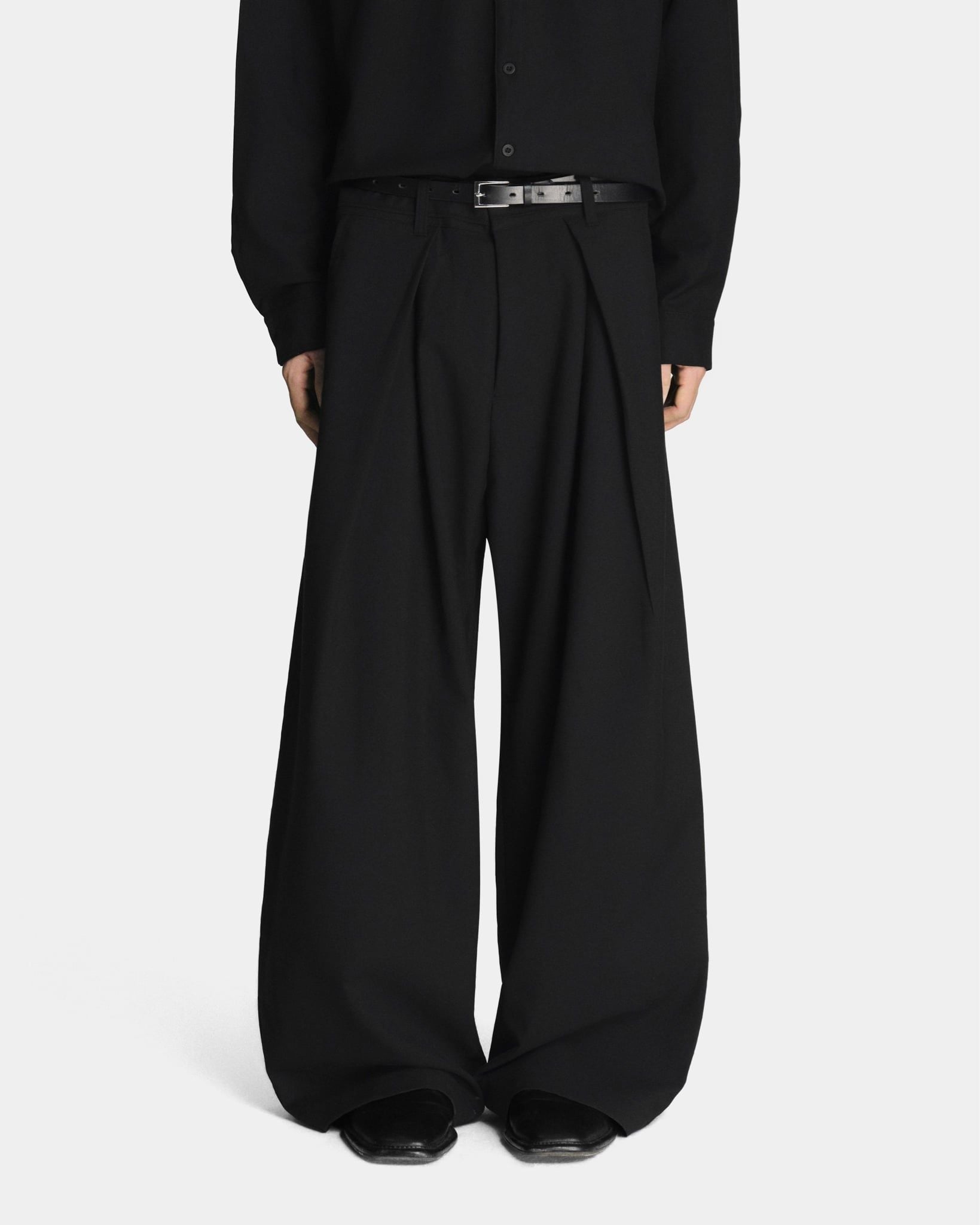  RELAXED PLEATED TROUSERS 