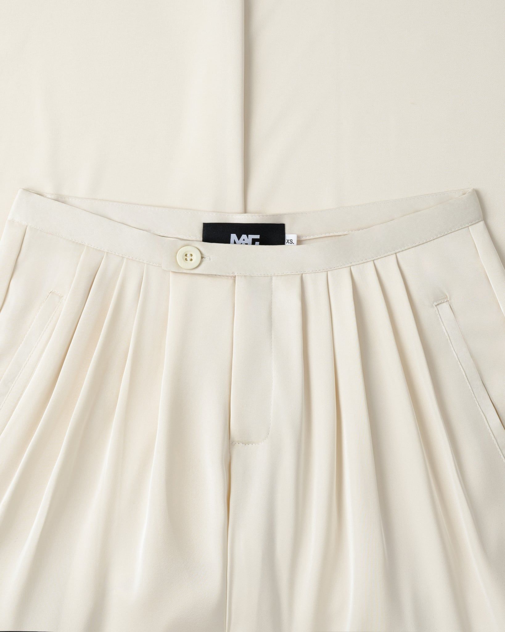  PLEAT SILK PANTS * cream 