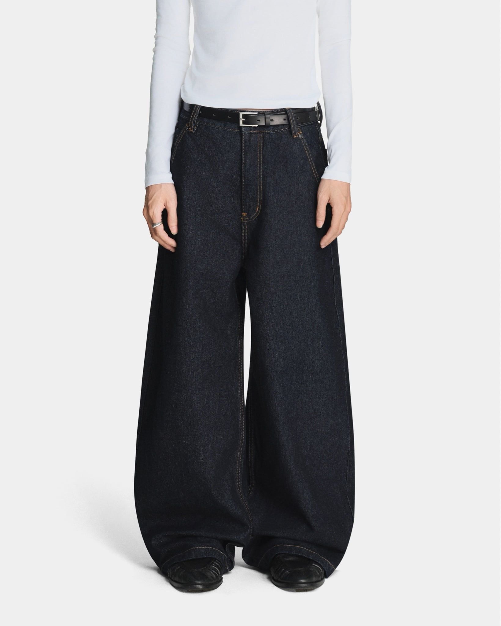  REGULAR DENIM PANTS 