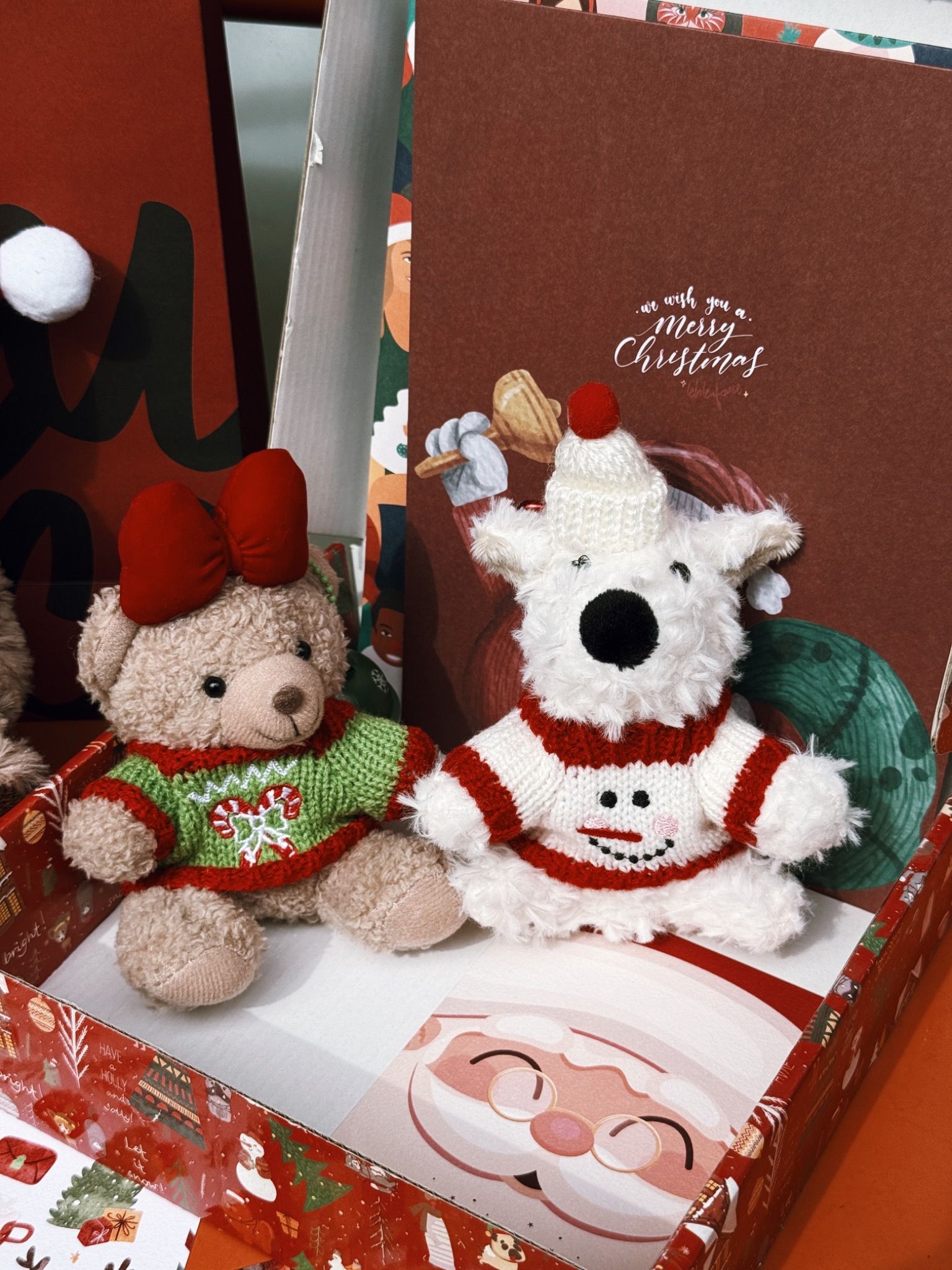  XMAS PLUSH BEAR & WHITE DOG KEYCHAIN 