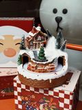  CHRISTMAS TOWN MUSIC BOX 