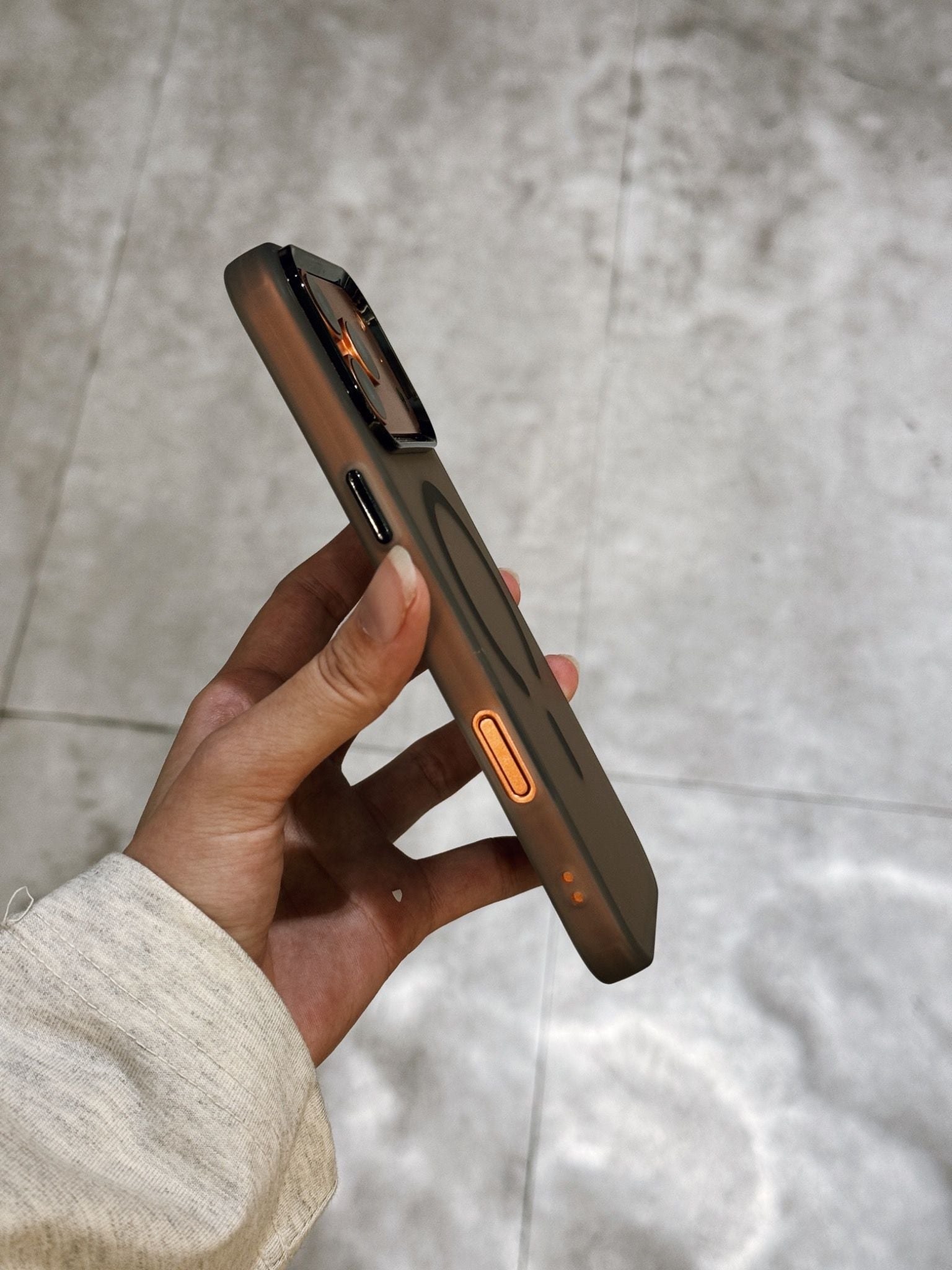  MAGSAFE CASE TRONG ĐEN NHÁM 