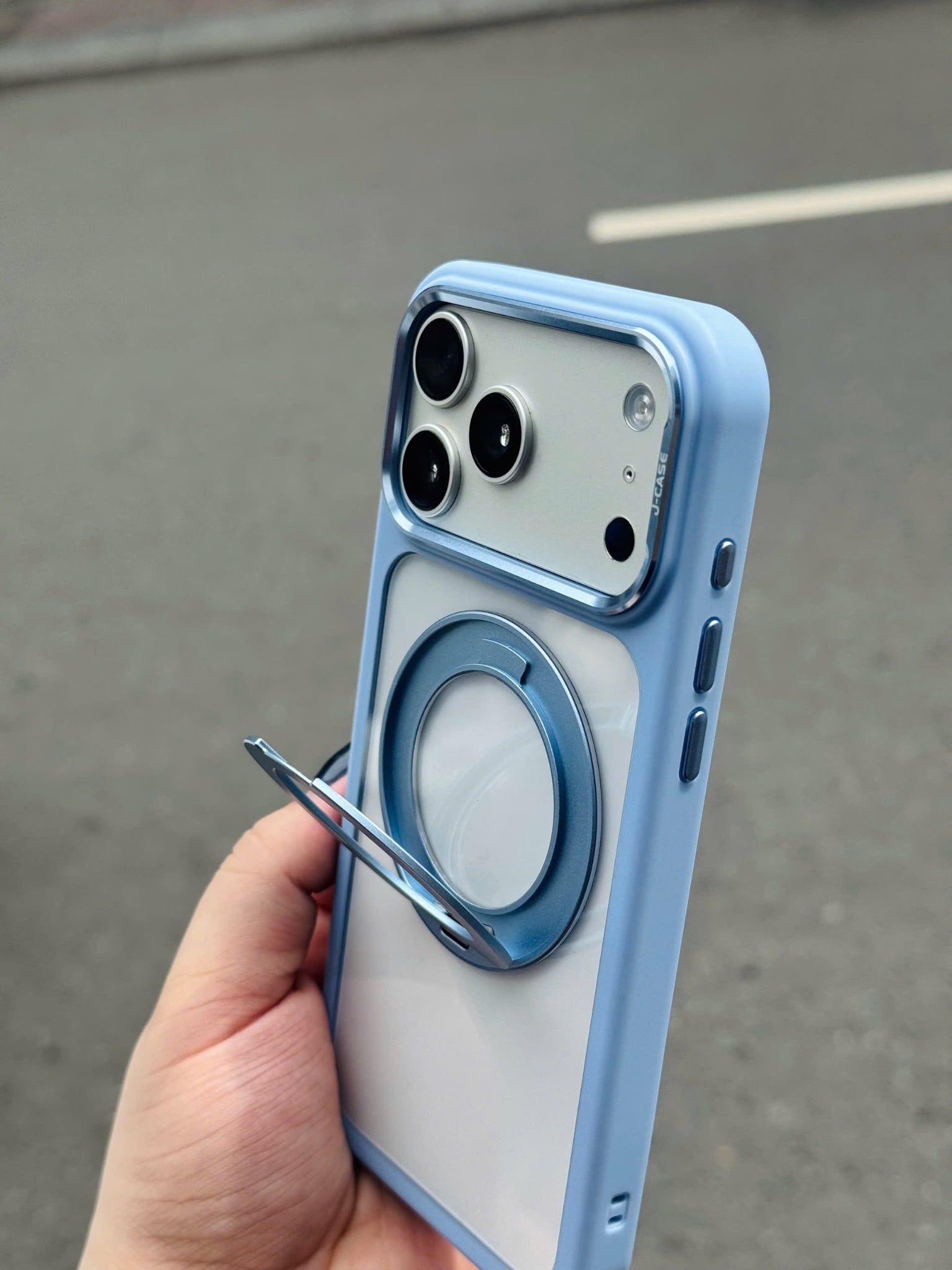  18PROMAX/18PRO GLACIER MAGSAFE CASE TRONG 