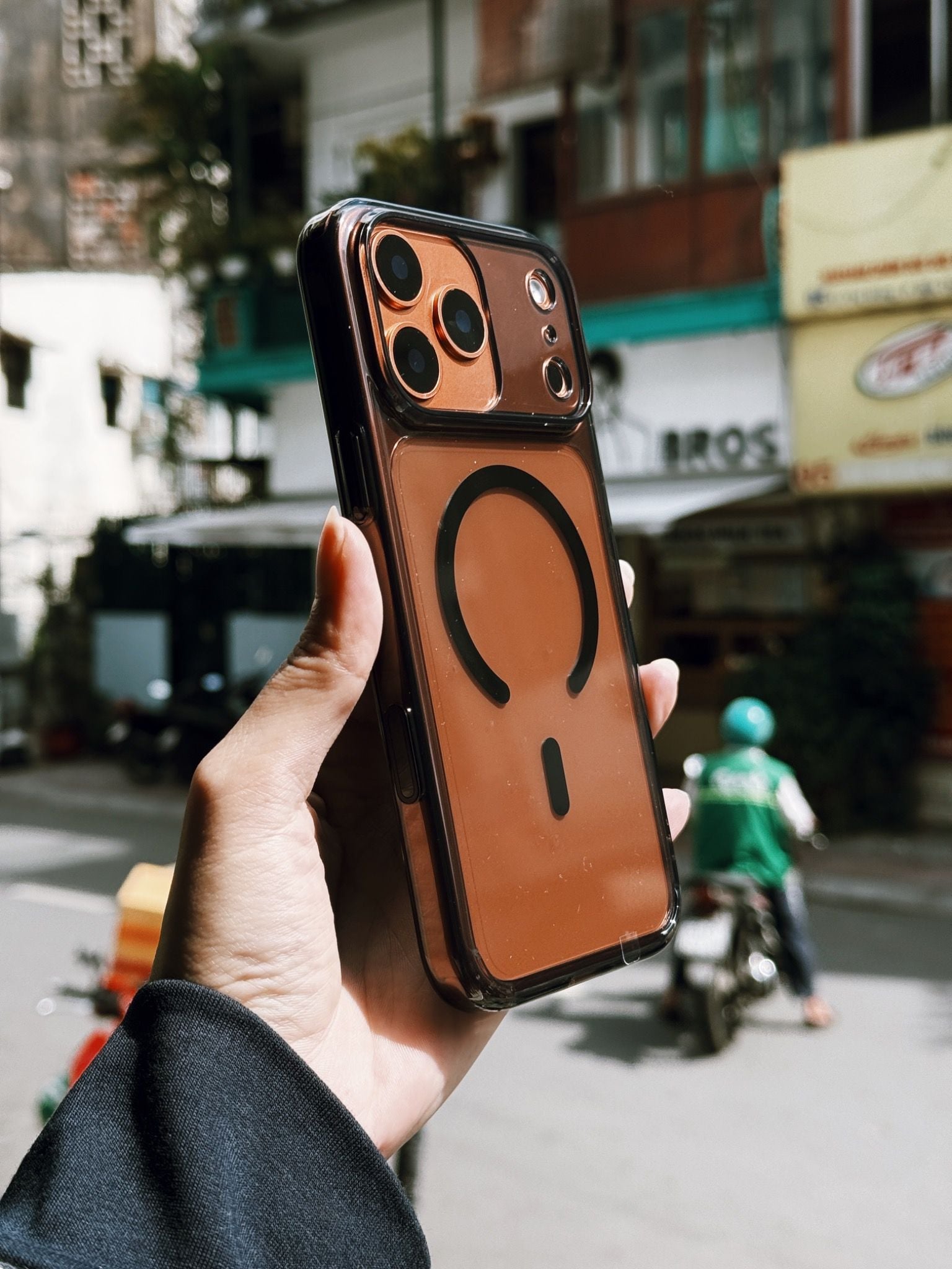  MAGSAFE CASE ĐEN TRONG/NHÁM (for iPhone 17) 