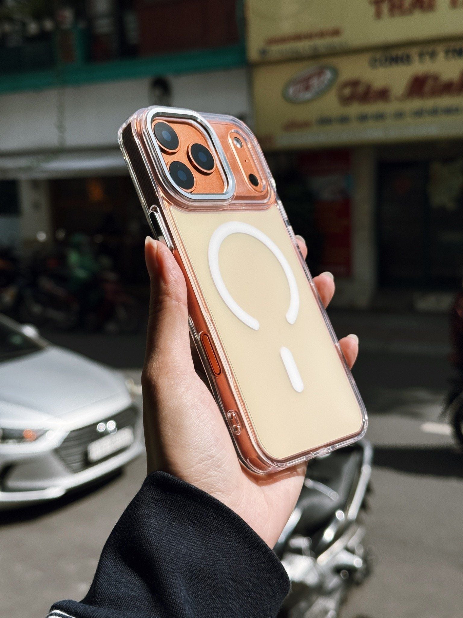  MAGSAFE GRADIENT CASE (for iPhone 17) 