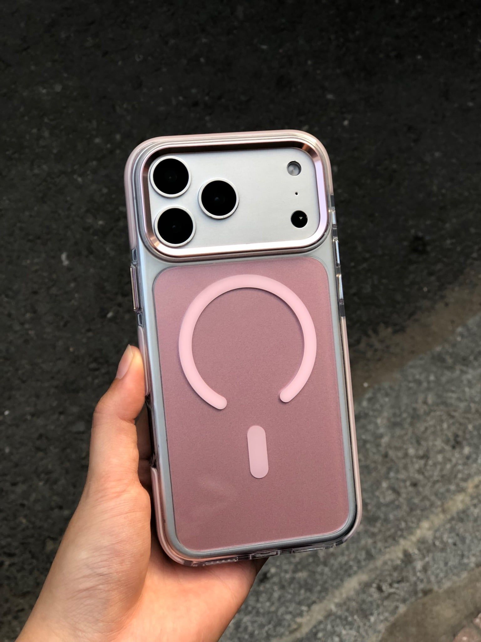  Pink/Black/White MAGSAFE CASE 