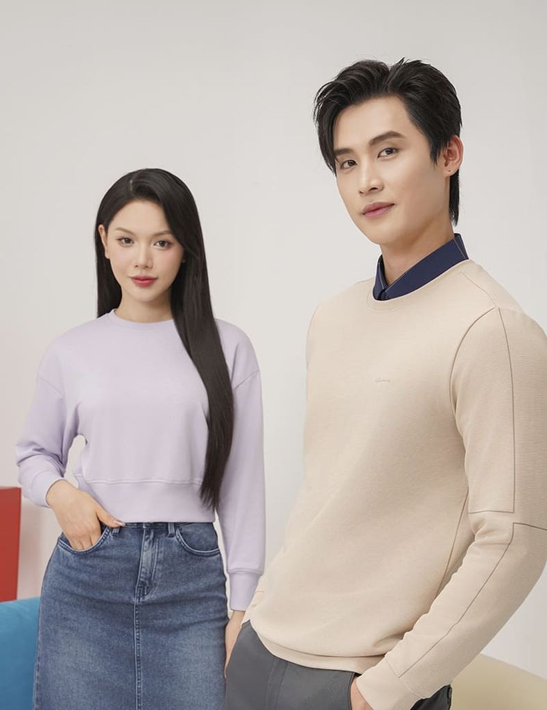 Áo nỉ cổ tròn nam in hai tay