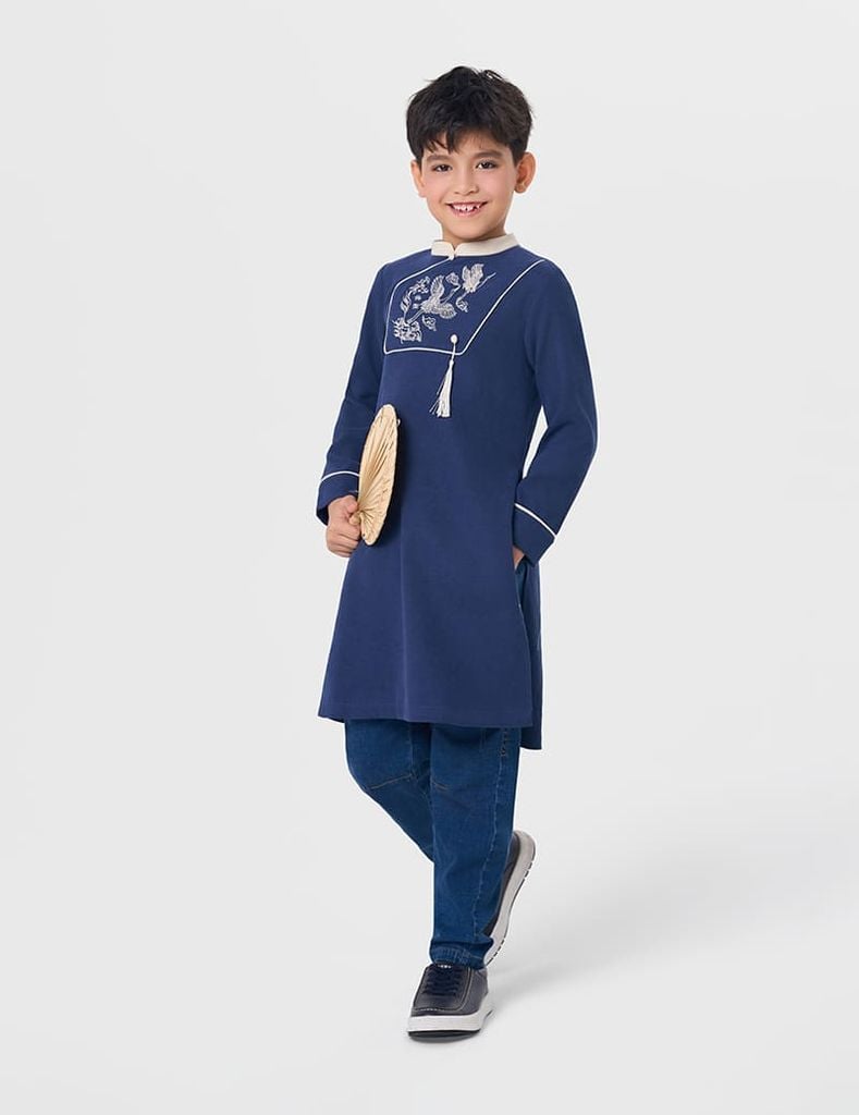 Áo dài bé trai thêu thân trước